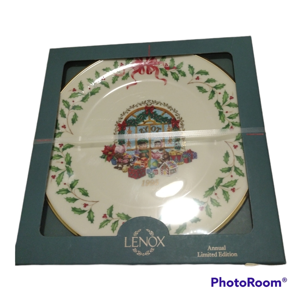 Lenox Collector's Plate 1995 "Toy Store"